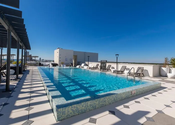 Beachfront, Luxury 4 Bedroom With Gulf Views Next To The Hangout! Holiday home Gulf Shores