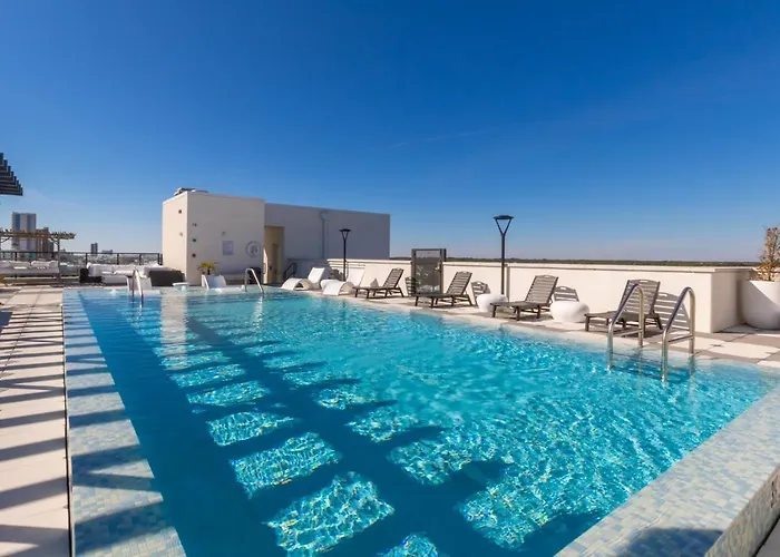 Beachfront, Luxury 4 Bedroom With Gulf Views Next To The Hangout!