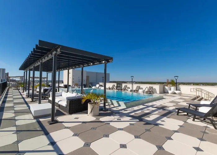 Holiday home Beachfront, Luxury 4 Bedroom With Gulf Views Next To The Hangout!