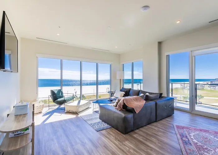 Beachfront, Luxury 4 Bedroom With Gulf Views Next To The Hangout!