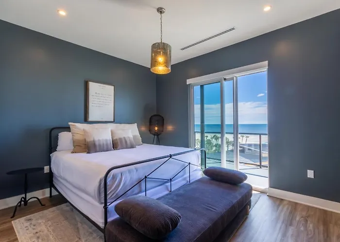 Beachfront, Luxury 4 Bedroom With Gulf Views Next To The Hangout! Holiday home Gulf Shores